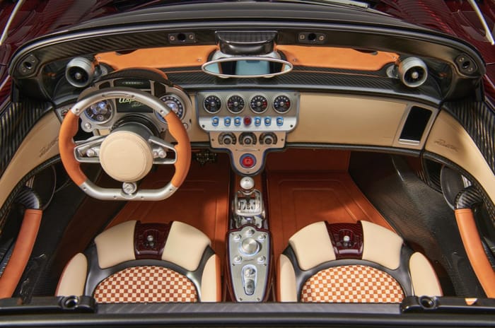 Pagani Utopia Roadster revealed; weighs same as coupe